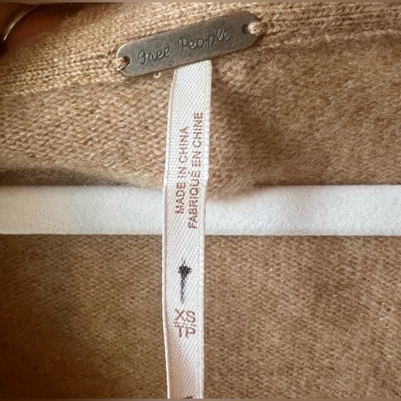 NWOT Free People Stellar Cashmere V Neck Pullover Sweater - Picture 5 of 6